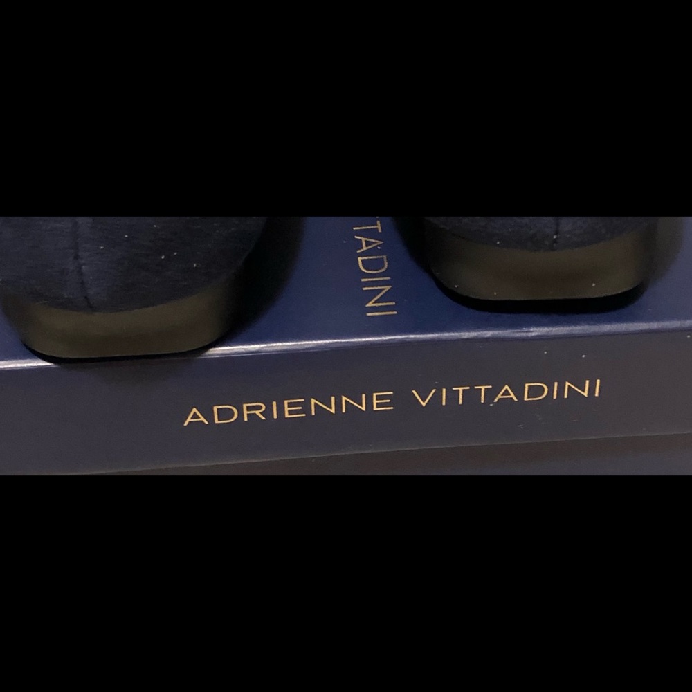 ADRIENNE VITTADINI 8M style Cavallo space blue color kidsuede Neiman Marcus. - Picture 15 of 15